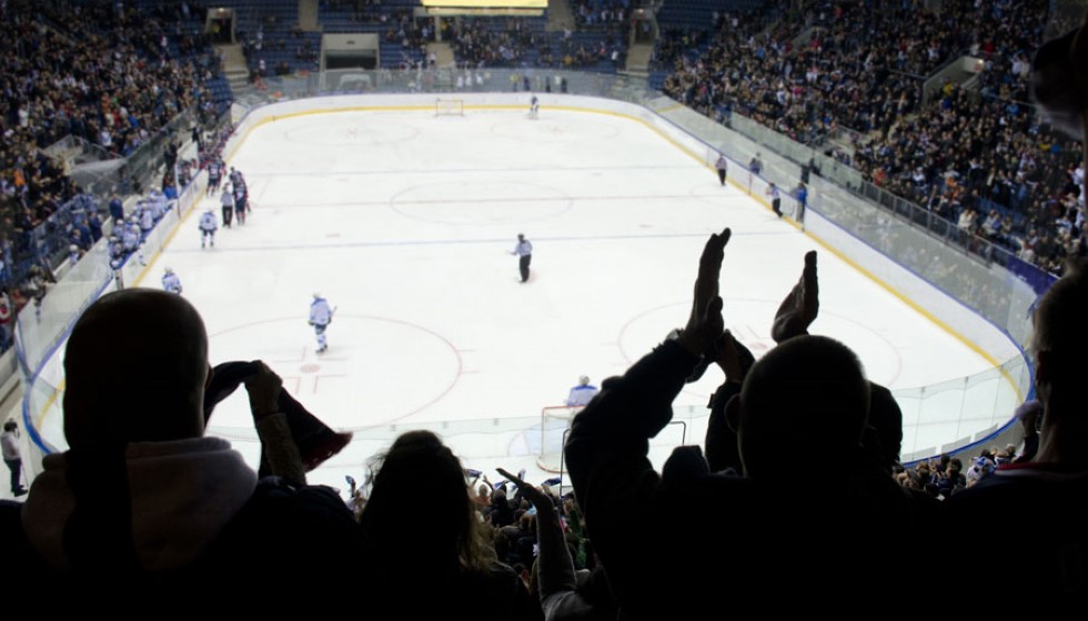 Thrilling Overtime Victory for the Maple Leafs Against the Penguins